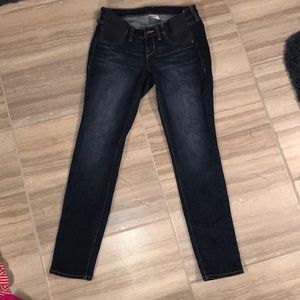 Old navy dark wash side panel maternity jeans